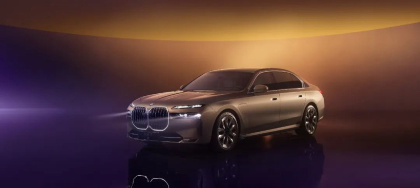 BMW i7