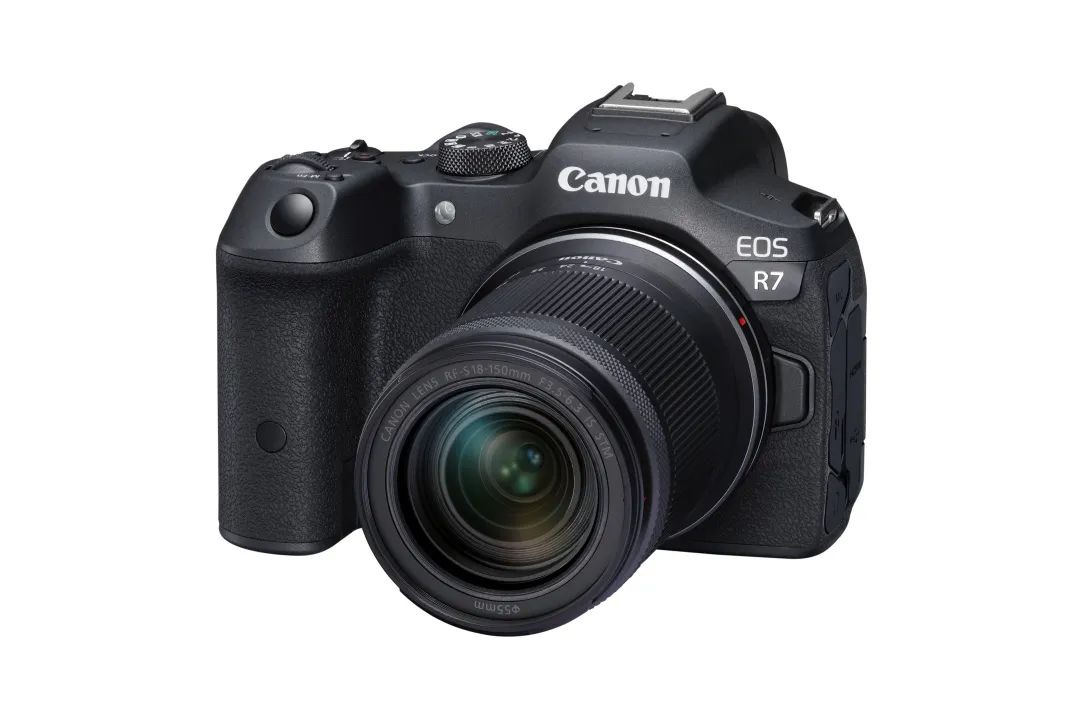 EOS R7 搭配 RF-S18-150mm F3.5-6.3 IS STM